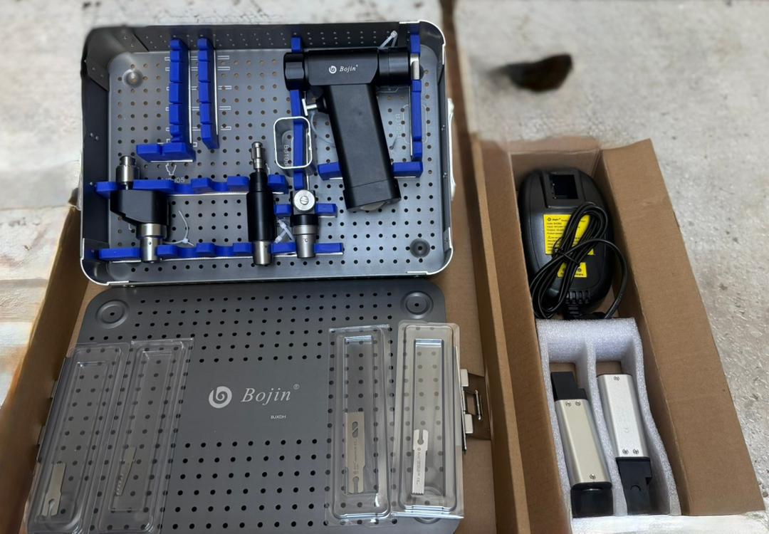 مولتی‌فانکشن مدل ۸۲۰۰ برند بوجین